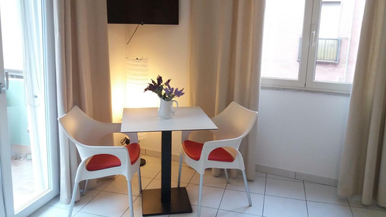 Depandance Macchiavelli 2 Hotel Cagliari Luaran gambar